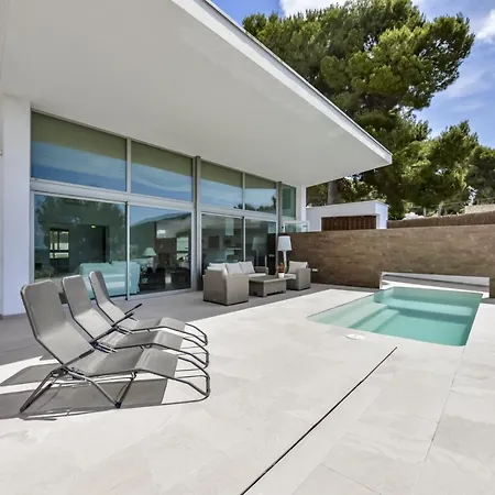 Guzman - Eltrece Villa Moraira