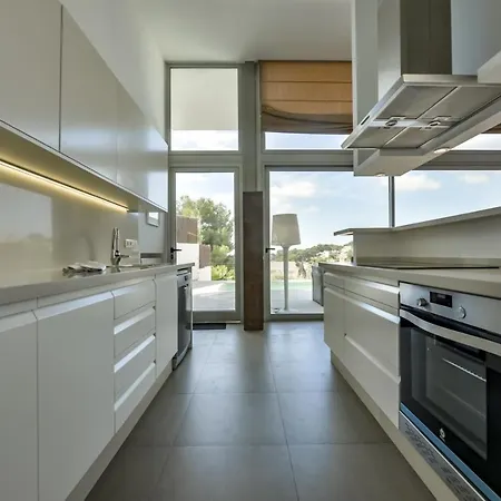 Guzman - Eltrece Villa Moraira