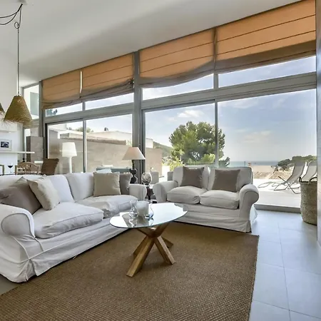 Guzman - Eltrece Villa Moraira